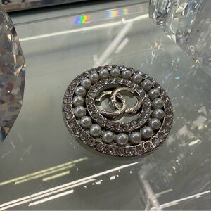 Elegant Silver and Pearl Brooch